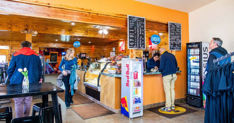 Ken's Tours cafe and gift shop